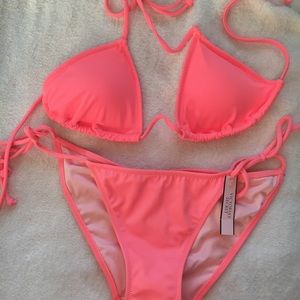 VS bikini. Top size S,bottom XS.NWT